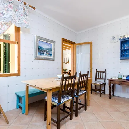 Mora Villa